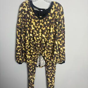 CY | Animal Print Cozy Two Piece Pajama Set Women’s Size Small